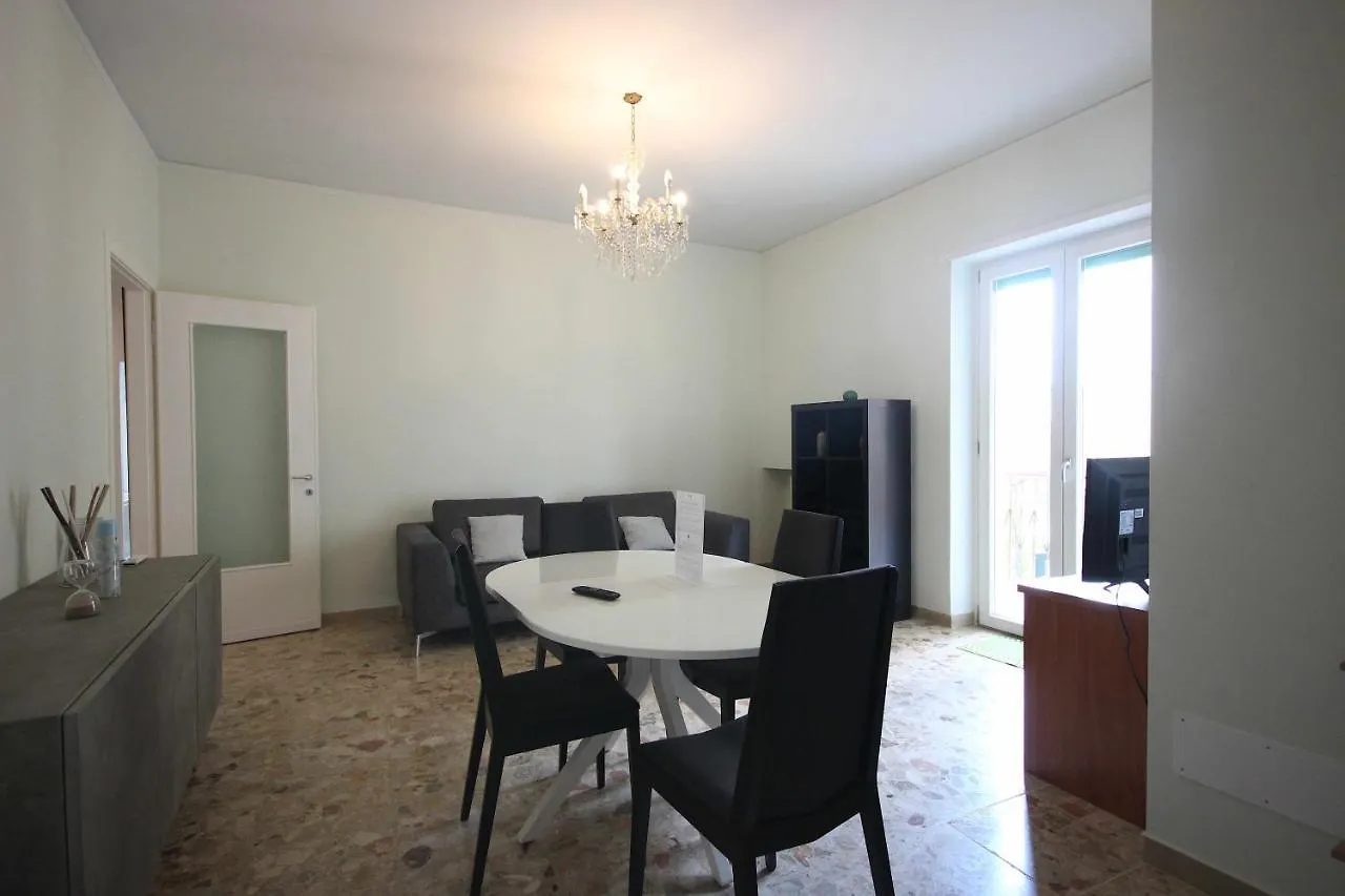 Case Vr Holiday Residenza 2 Di Picche Verona Apartment