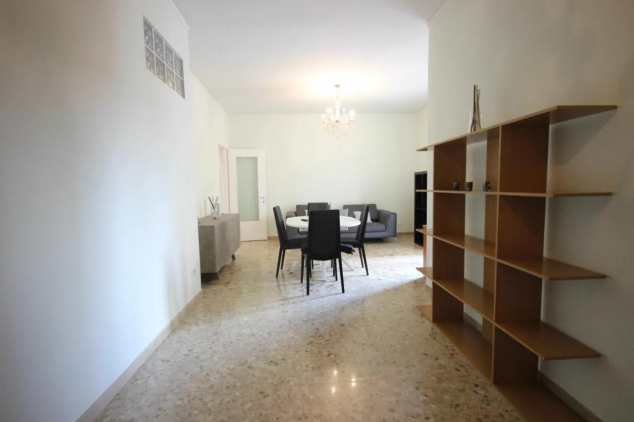 Case Vr Holiday Residenza 2 Di Picche Verona Apartment