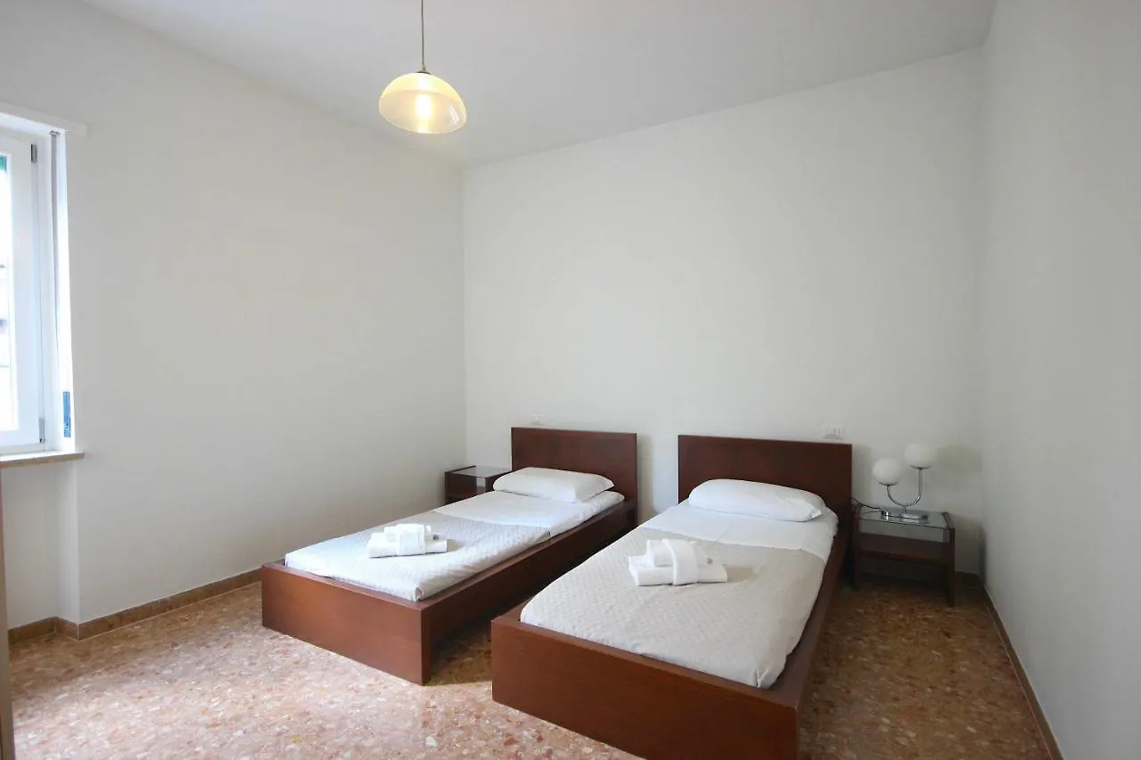 Case Vr Holiday Residenza 2 Di Picche Verona Apartment