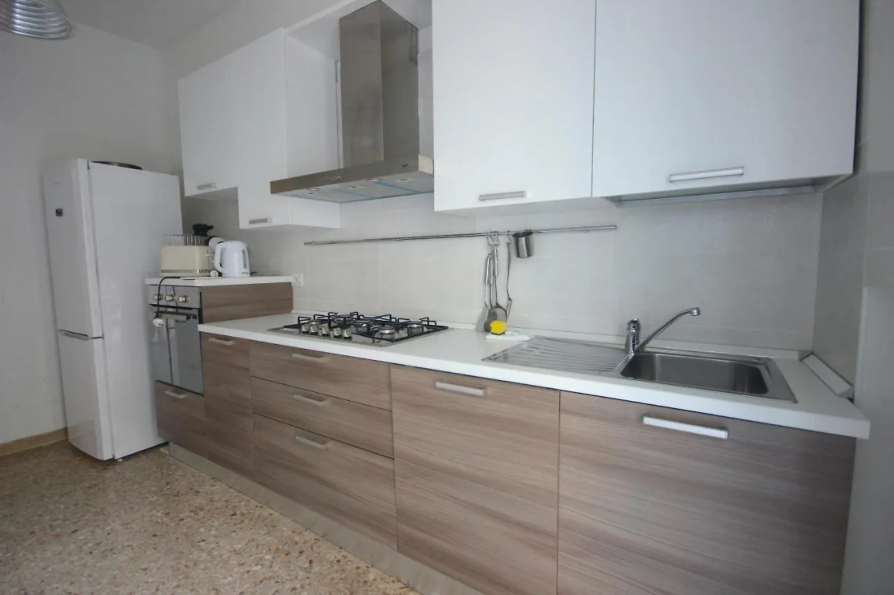 Apartment Case Vr Holiday Residenza 2 Di Picche Verona Italy